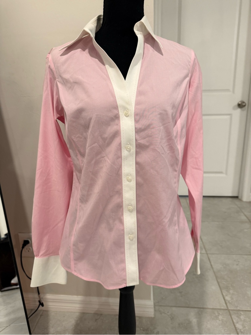 Brooks Brothers Womenβs Pink Button Down Shirt Size 6 White Collar Cuffs